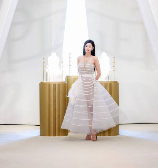 全智贤又来中国圈钱,嫁假富豪炒币亏了,张娜拉话含金量还在提升