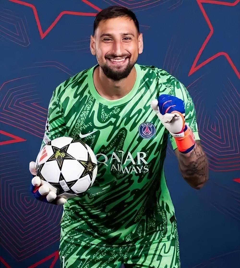 曼联被曼城打哭，门将弱爆了，就是不换，神操作的曼联还有救吗？