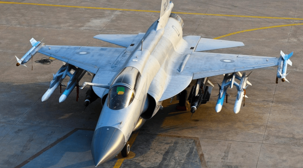 再次闪耀！多架“枭龙”正式交付阿塞拜疆，42亿美元大单落地了？