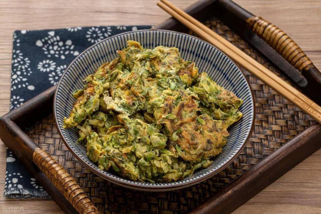 警惕香椿炒鸡蛋的潜在风险 详解香椿对人体的危害及食用禁忌